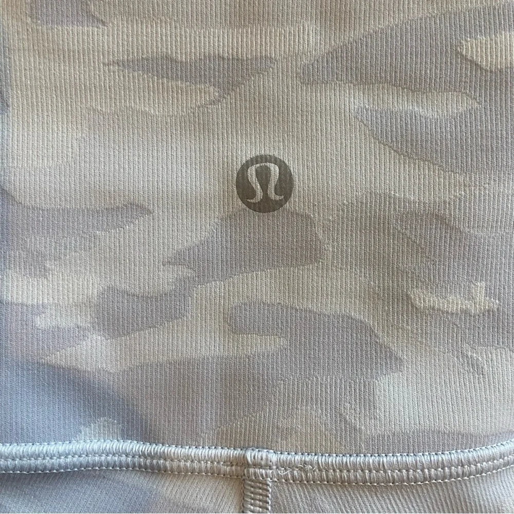Womens grey Lululemon Wunder Under Short size 4